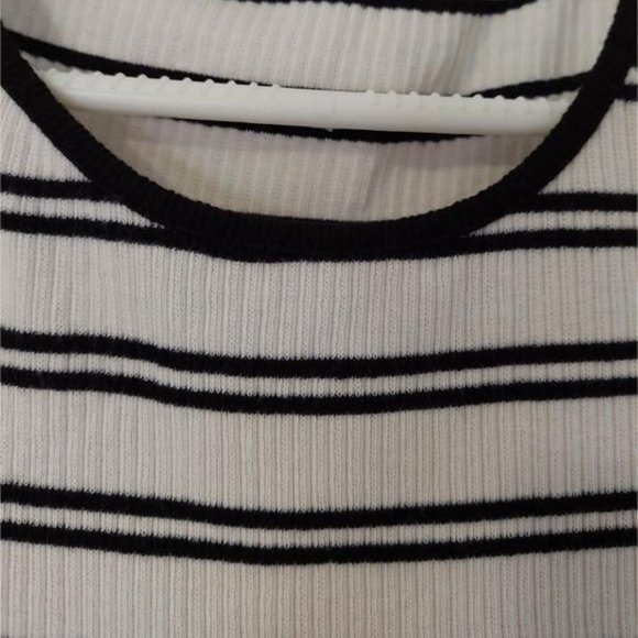 Mourning Robe - Picture 3 of 3